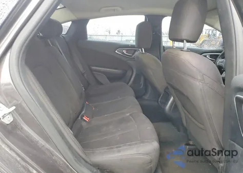 2015 Chrysler 200 Limited z USA, uszkodzony, nr VIN 1C3CCCAB1FN591316